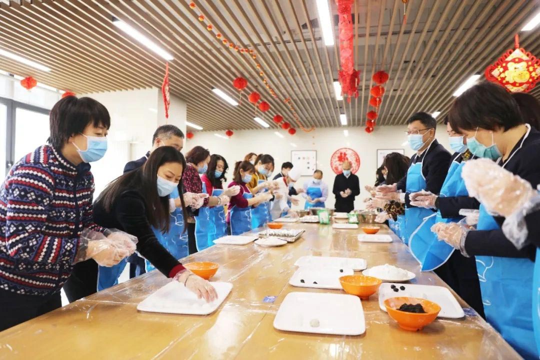 沖床自動化設備廠家包湯圓 沖床自動化設備廠家包湯圓