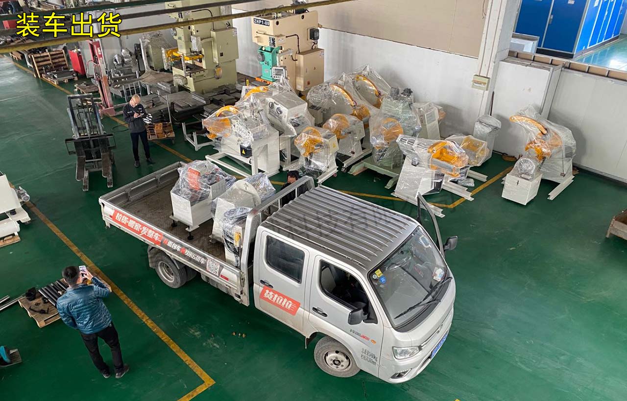 偏擺送料機出貨 偏擺送料機出貨