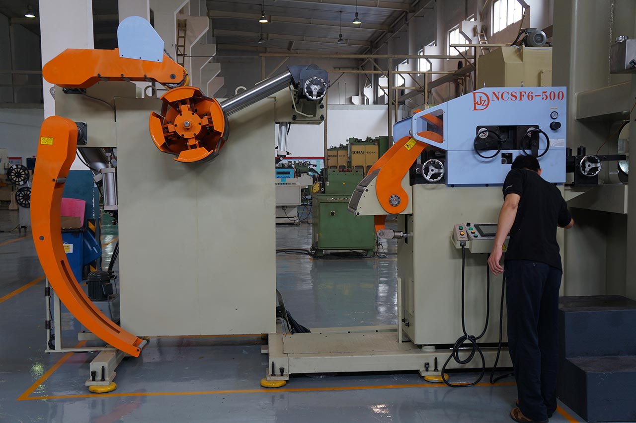 常熟沖床送料機廠家 常熟沖床送料機廠家