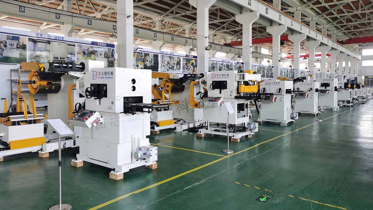 三合一送料機生產(chǎn)裝配 三合一送料機生產(chǎn)裝配