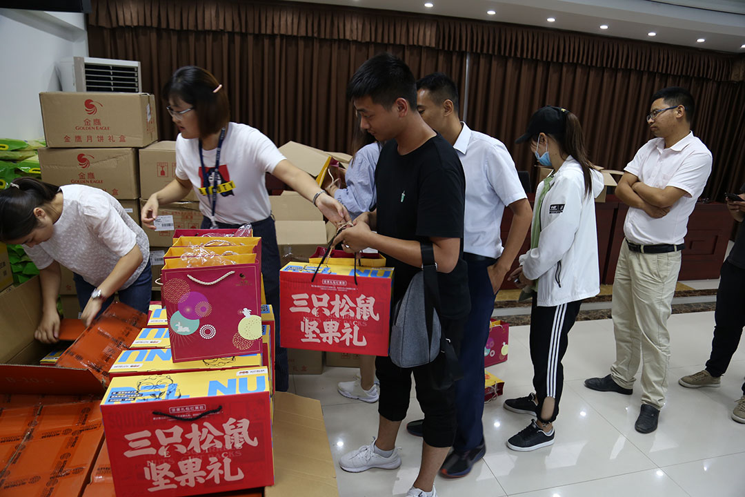 整平機廠家發(fā)中秋福利