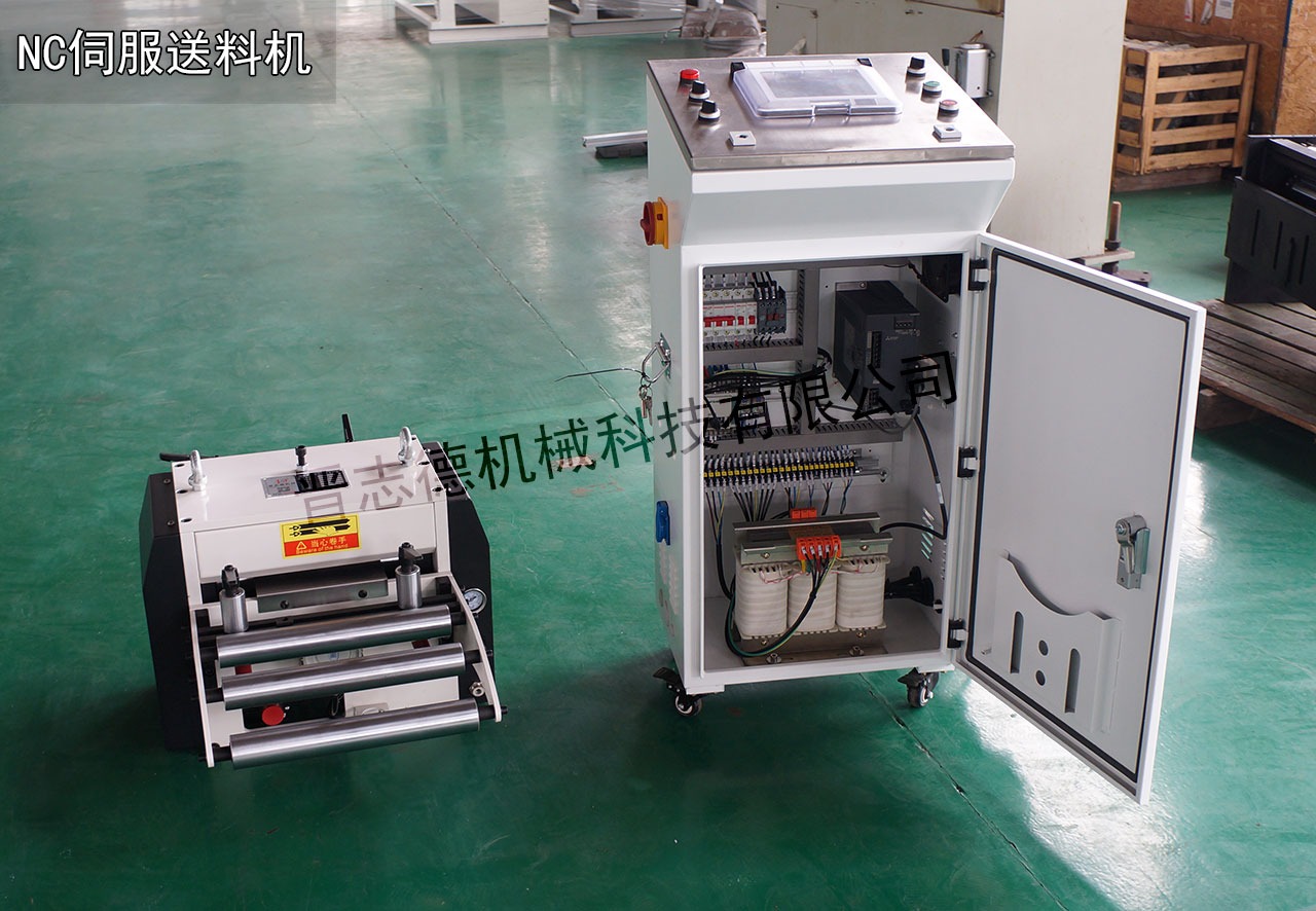 常州數控送料機,常州NC伺服送料機,常州送料機廠 常州數控送料機,常州NC伺服送料機,常州送料機廠