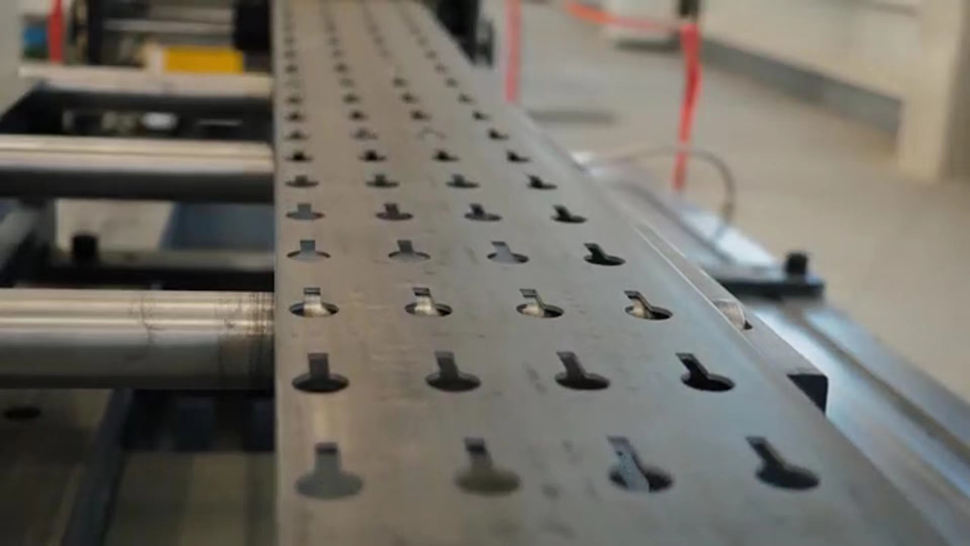 光伏支架冷彎成型生產 光伏支架冷彎成型生產