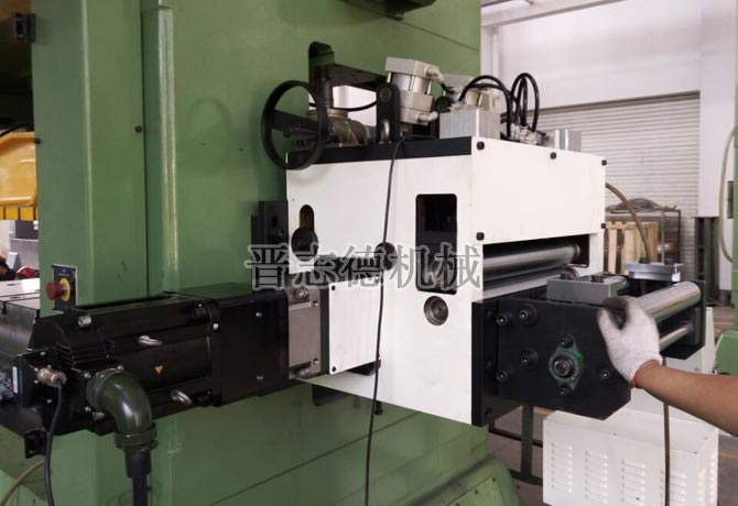 厚板直軸NC送料機(jī)