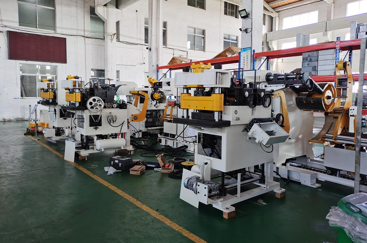 三合一送料機生產車間 三合一送料機生產車間