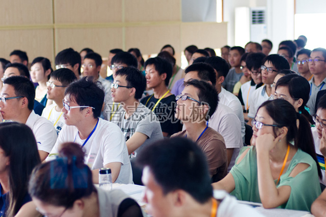 送料機知識培訓(xùn)現(xiàn)場