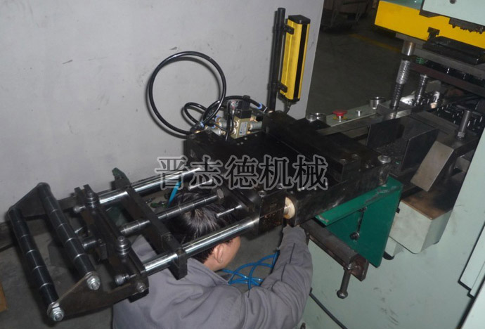 氣動(dòng)送料機(jī)安裝