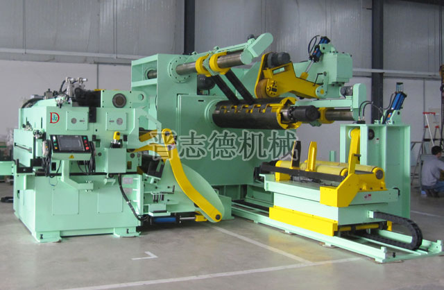 三合一送料機裝配 三合一送料機裝配