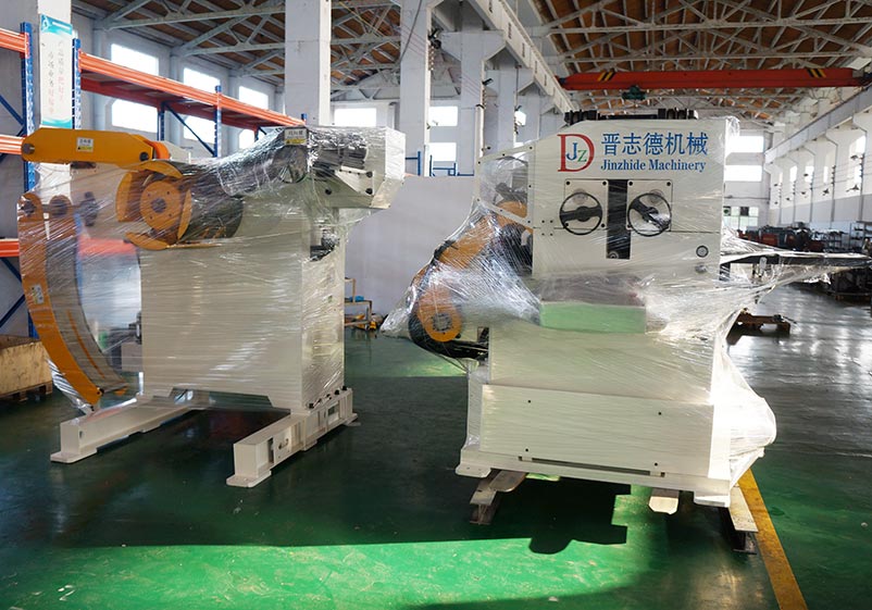 山東三合一送料機(jī)裝配 山東三合一送料機(jī)裝配