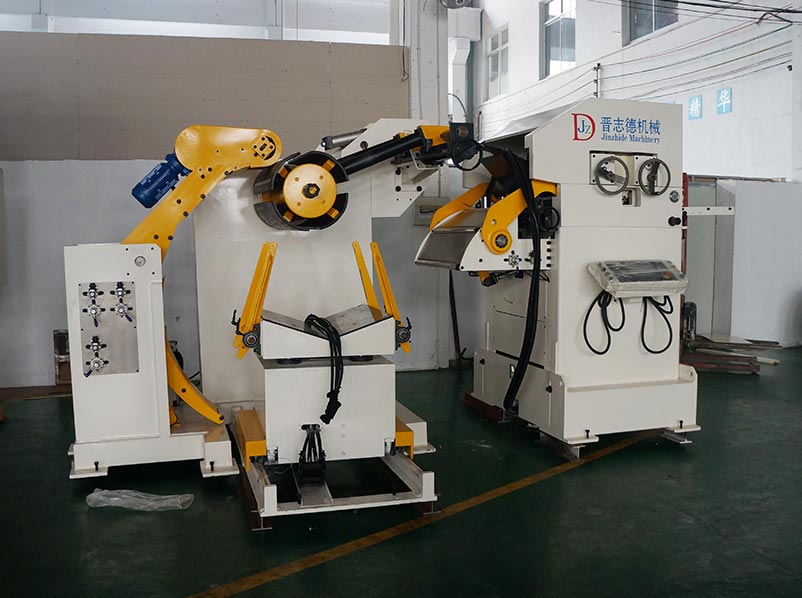 山東沖床送料機(jī)廠家 山東沖床送料機(jī)廠家