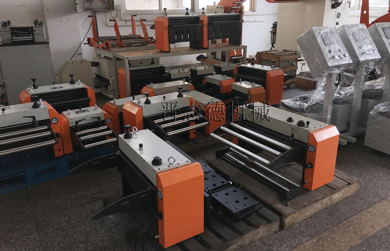 NC伺服送料機(jī)生產(chǎn)現(xiàn)場(chǎng)