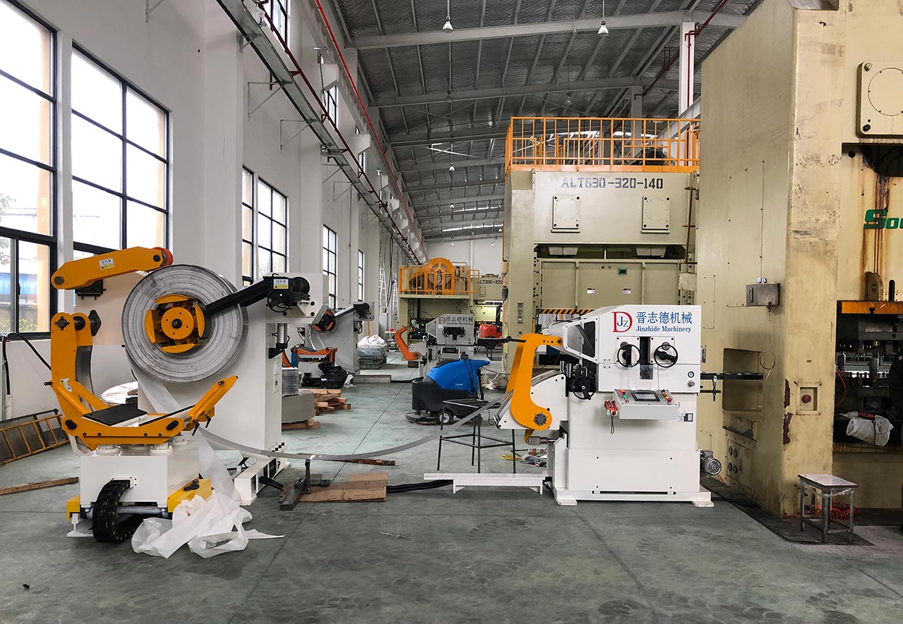 四川中板三合一送料機 四川中板三合一送料機