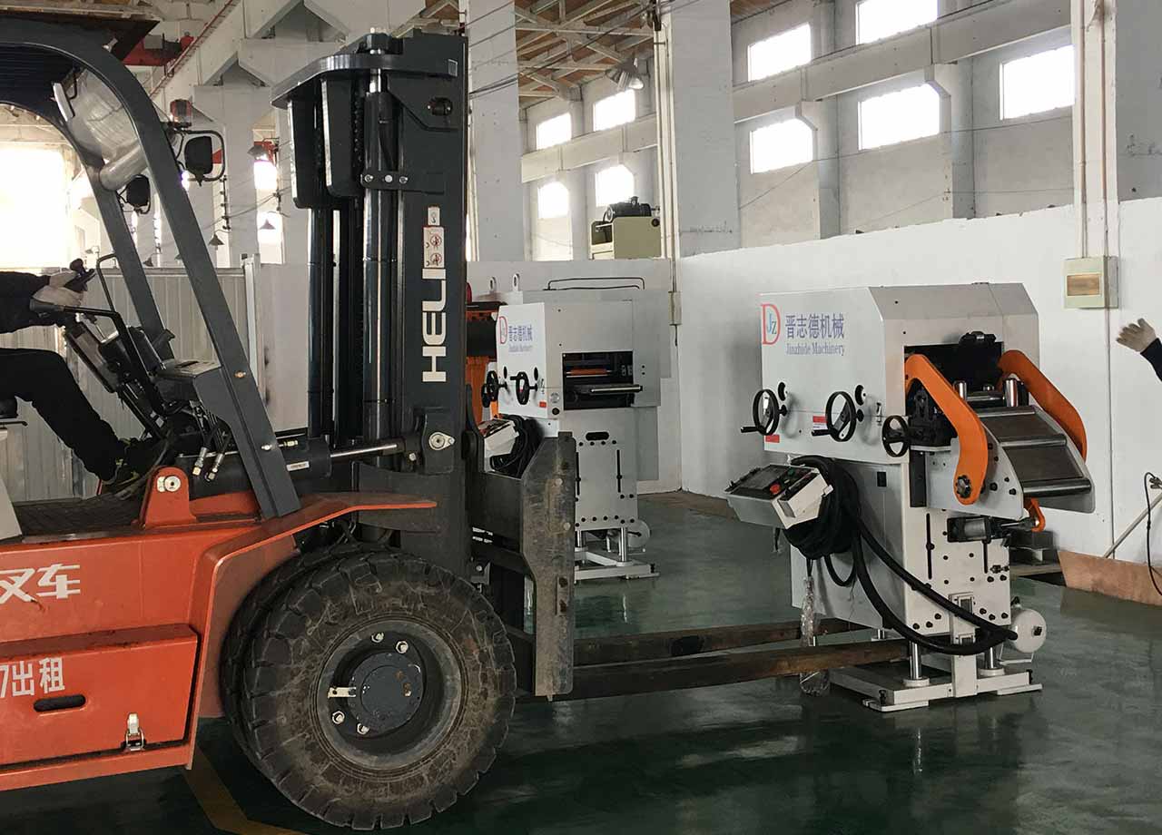 三合一送料機(jī)出口,三合一送料機(jī)裝箱 三合一送料機(jī)出口,三合一送料機(jī)裝箱