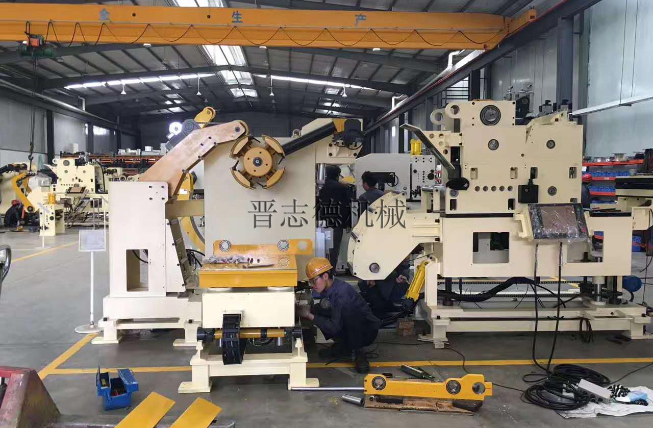 沖床送料機(jī)裝配 沖床送料機(jī)裝配