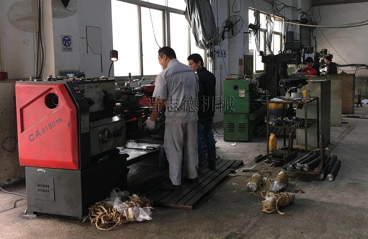 沖床送料機(jī)零件車床加工 沖床送料機(jī)零件車床加工