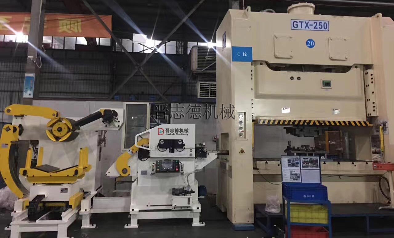 厚板三合一送料機使用 厚板三合一送料機使用