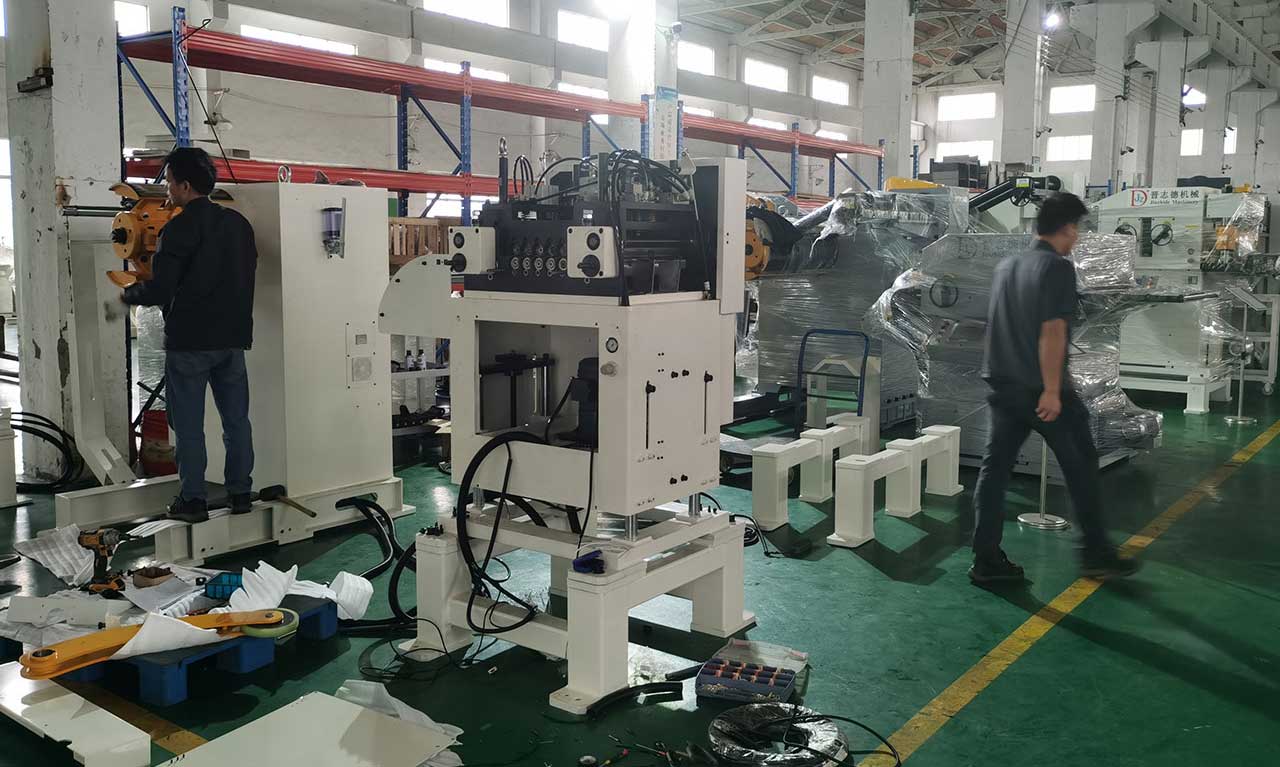 三合一送料機(jī)生產(chǎn)培訓(xùn)