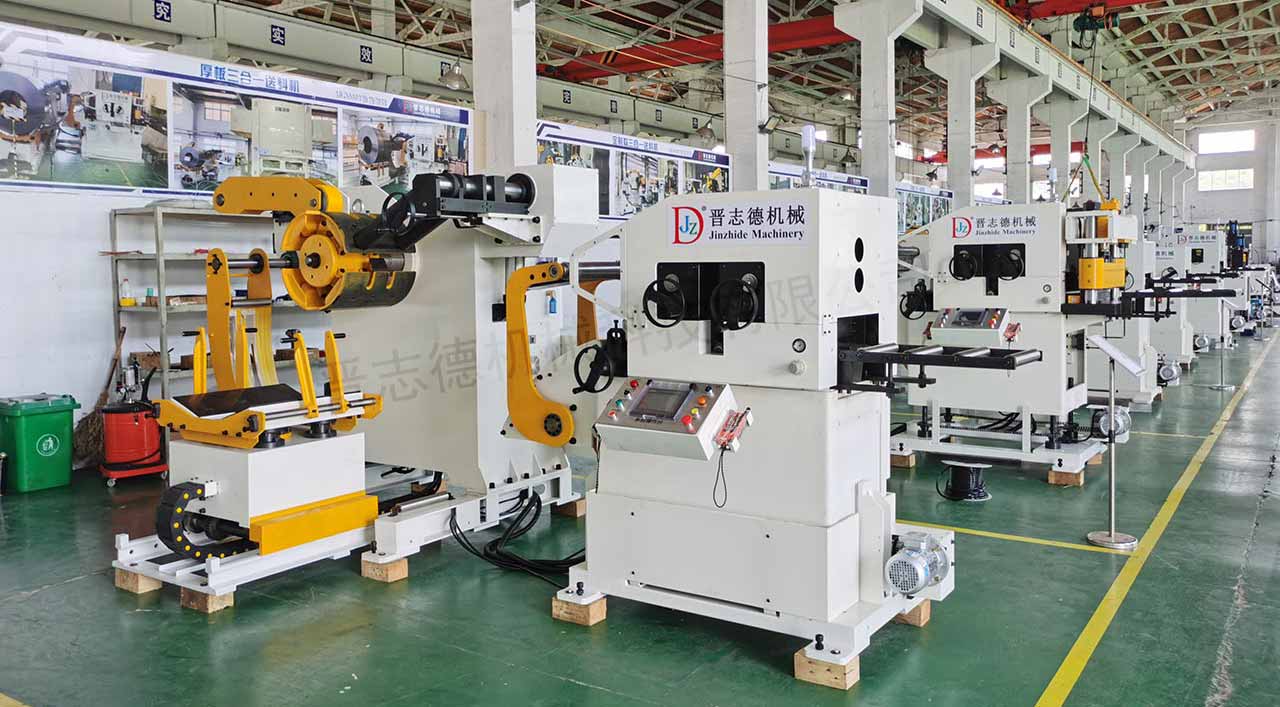 后勤增援三合一送料機(jī)生產(chǎn) 后勤增援三合一送料機(jī)生產(chǎn)