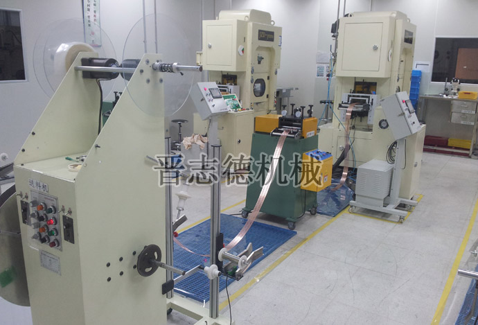 現(xiàn)代化送料機設備展廳