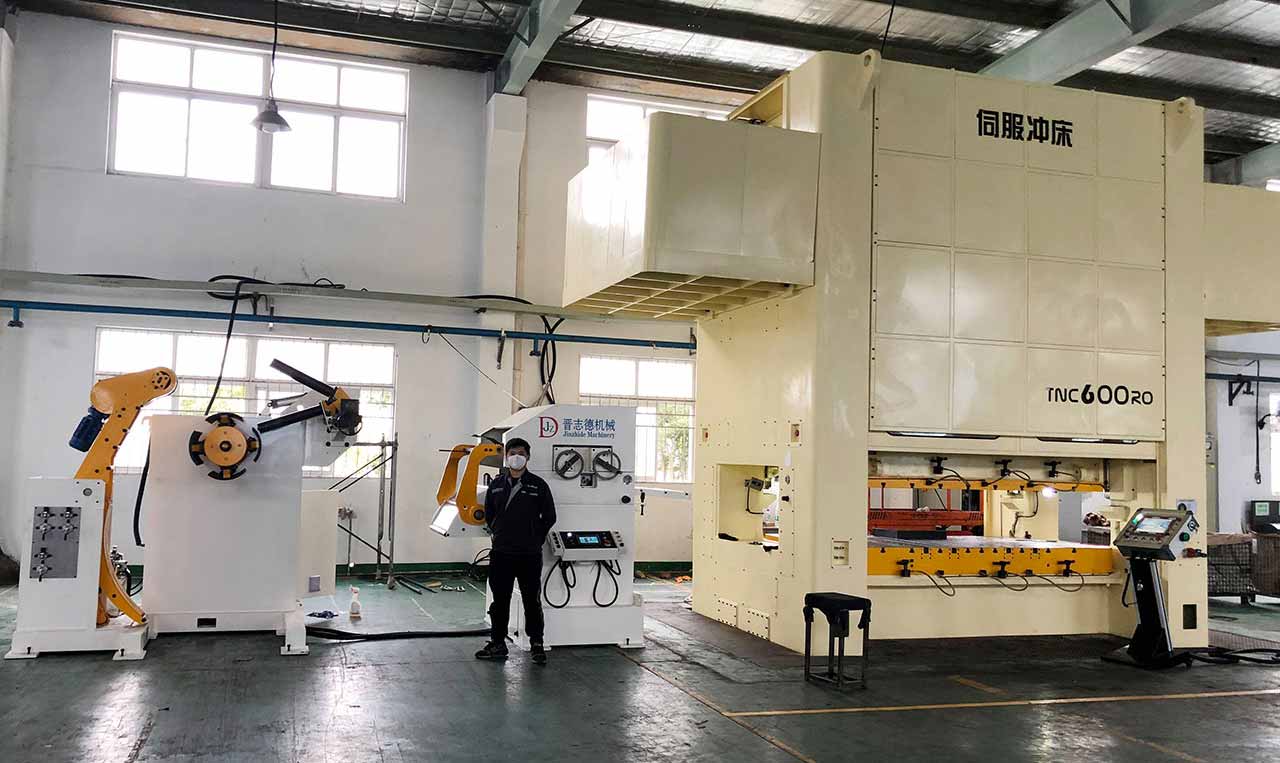 三合一送料機(jī)安裝調(diào)試 三合一送料機(jī)安裝調(diào)試