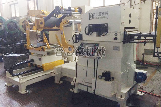 中板三合一送料機(jī)使用