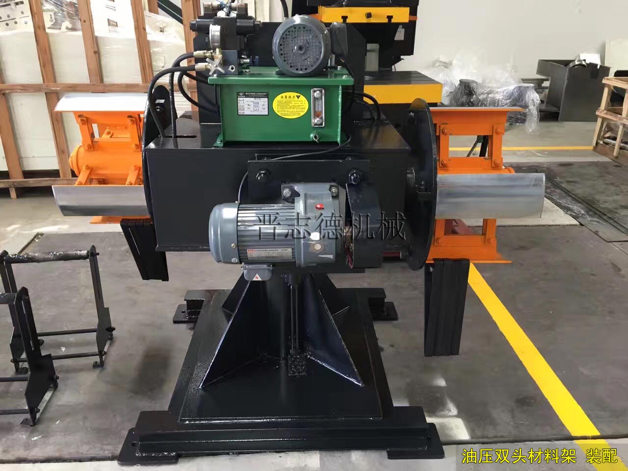 油壓雙頭材料架裝配 油壓雙頭材料架裝配