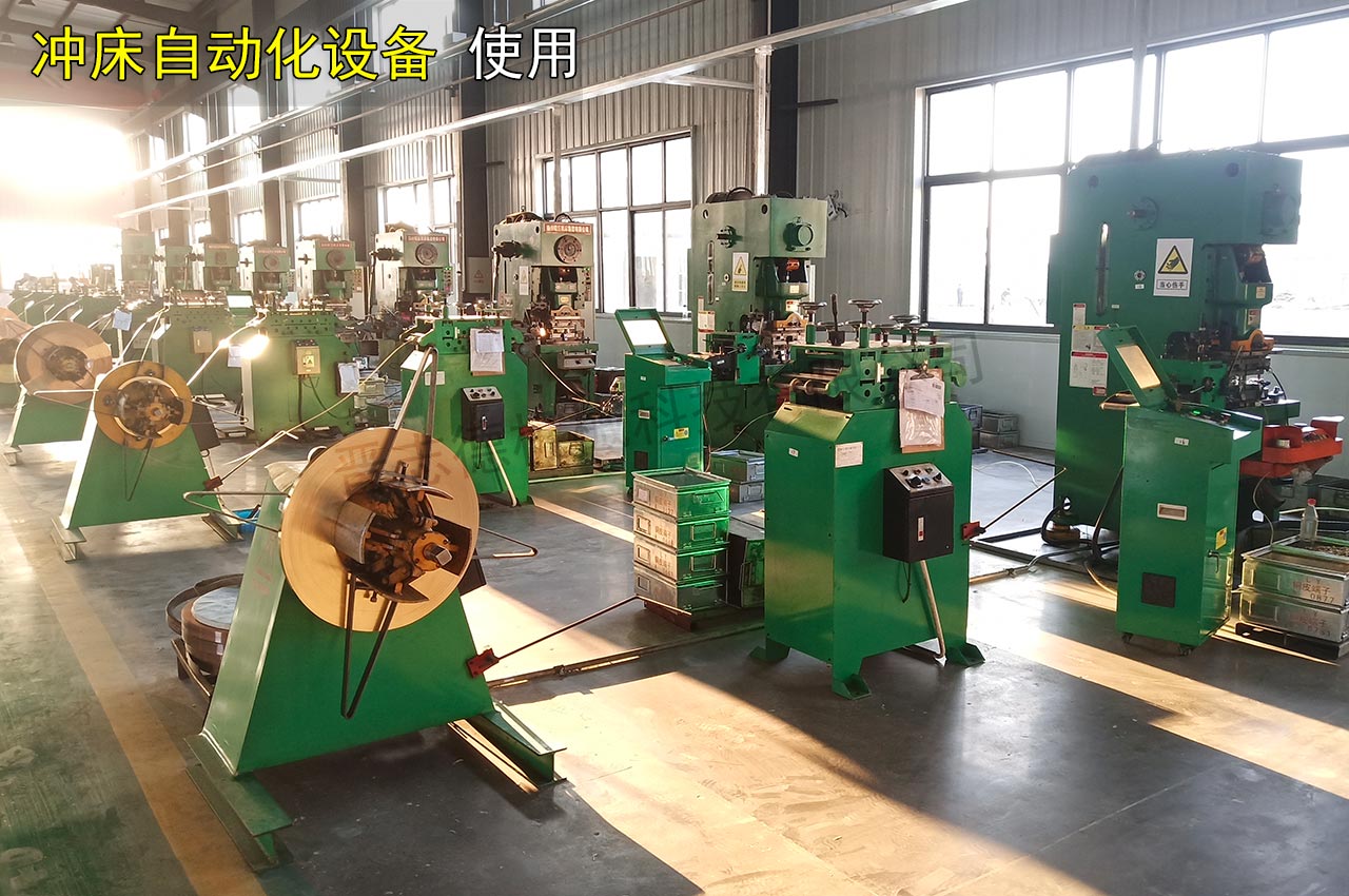 沖床自動送料機(jī)生產(chǎn)線 沖床自動送料機(jī)生產(chǎn)線